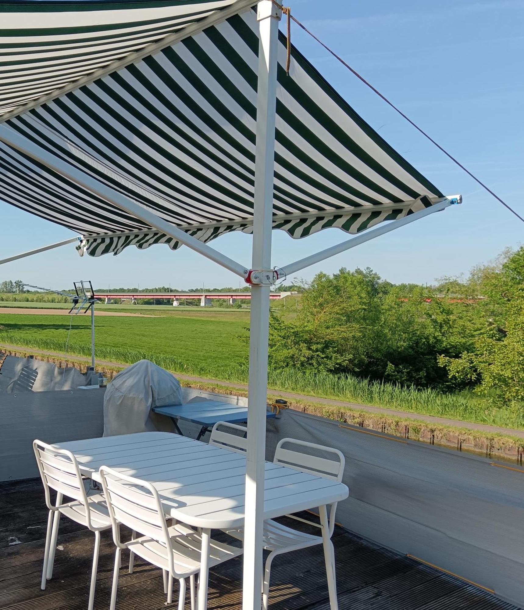 Le Logement Du Marinier Eckwersheim Room photo